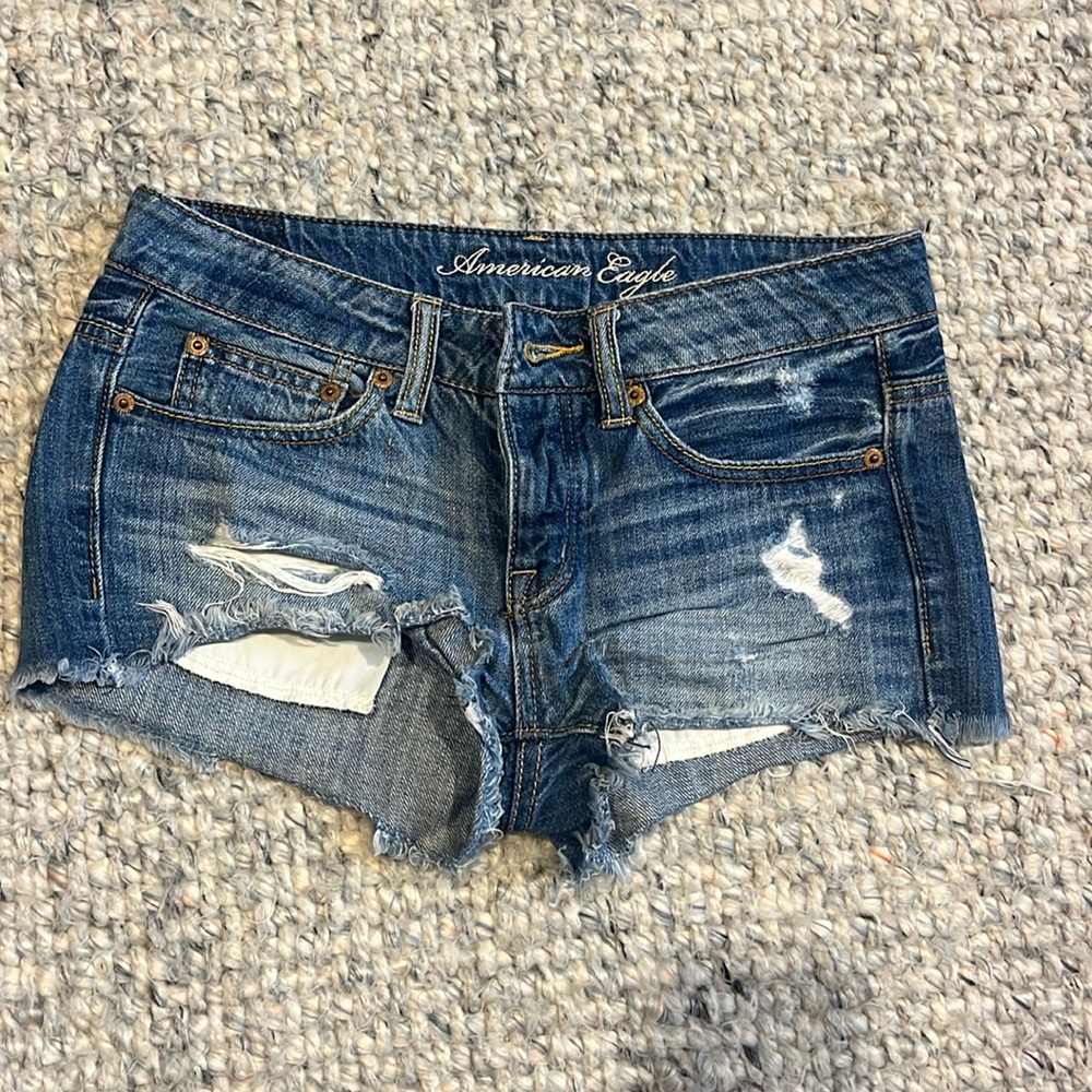 American Eagle size 00 low waisted shorts